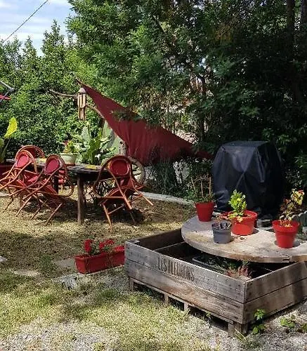 F2 Confort **** Апартаменти Сен-Жан-де-Люз