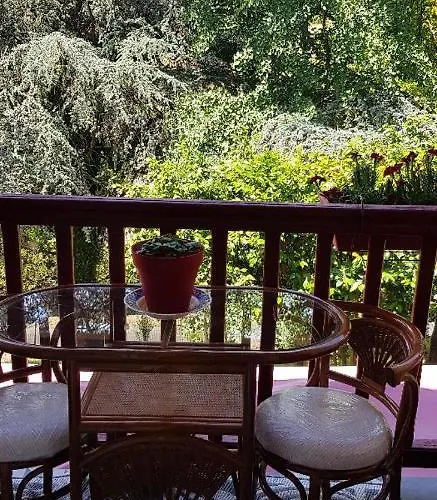 F2 Confort **** Апартаменти